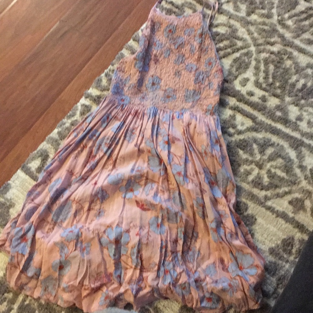 Backless sun dress - Picture 1 of 5